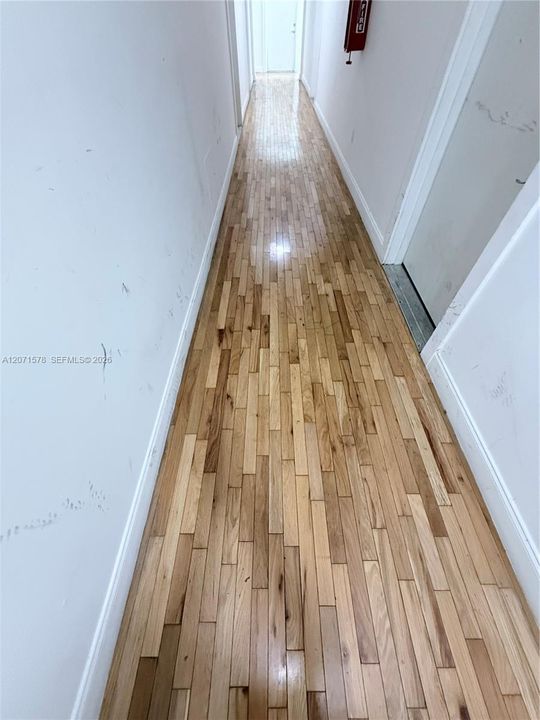 For Rent: $1,650 (1 beds, 1 baths, 550 Square Feet)