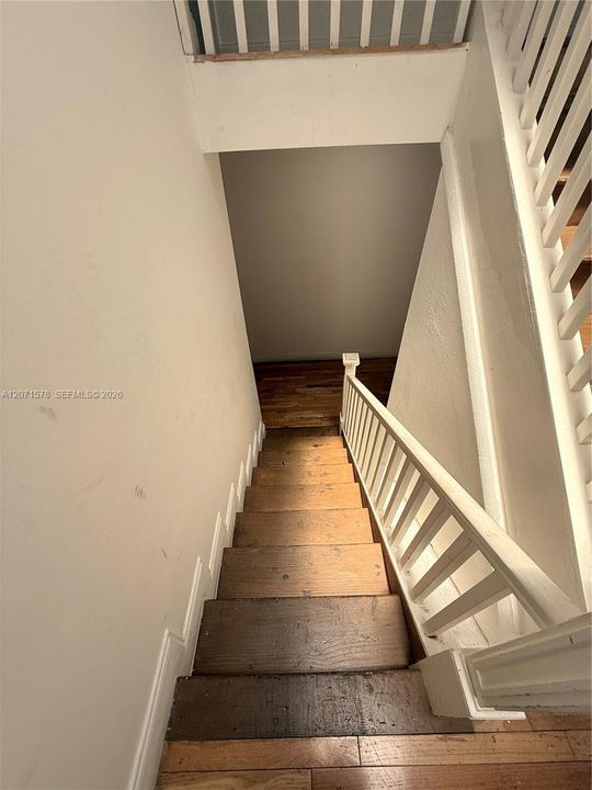 For Rent: $1,650 (1 beds, 1 baths, 550 Square Feet)