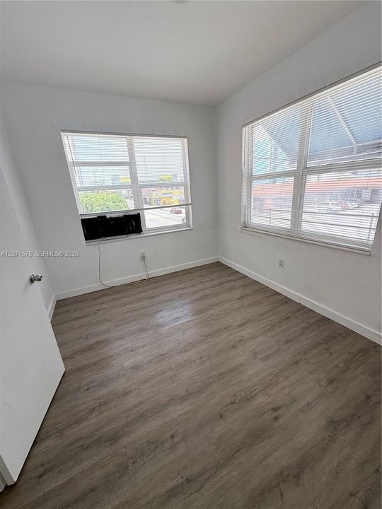 For Rent: $1,650 (1 beds, 1 baths, 550 Square Feet)