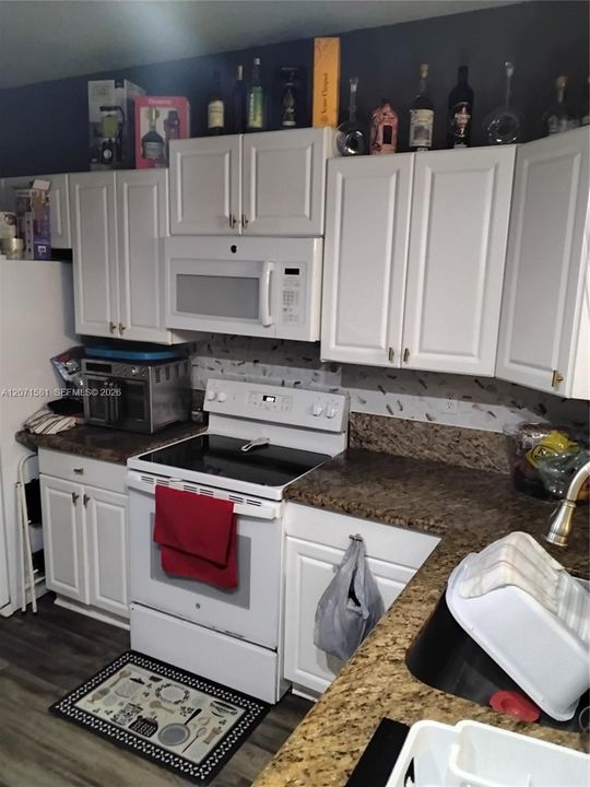 For Sale: $490,000 (3 beds, 2 baths, 1616 Square Feet)