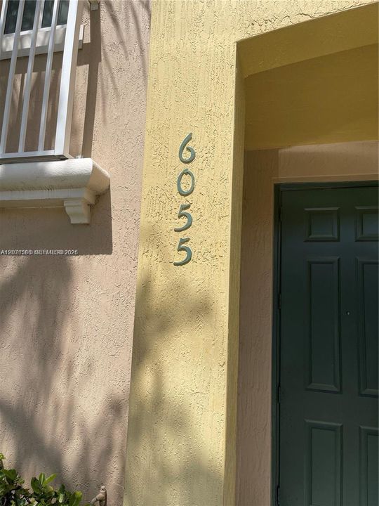 For Rent: $2,250 (2 beds, 2 baths, 1120 Square Feet)