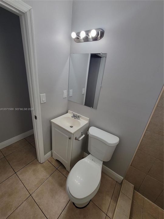 For Rent: $1,450 (1 beds, 1 baths, 600 Square Feet)