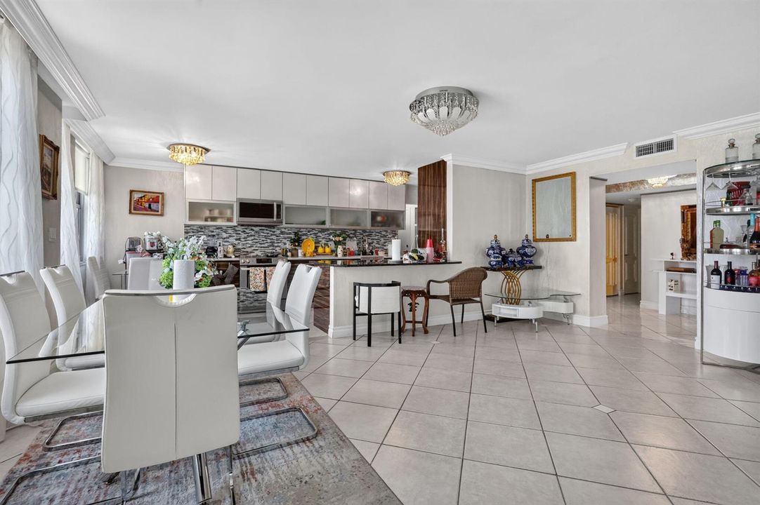 Kitchen/Dining