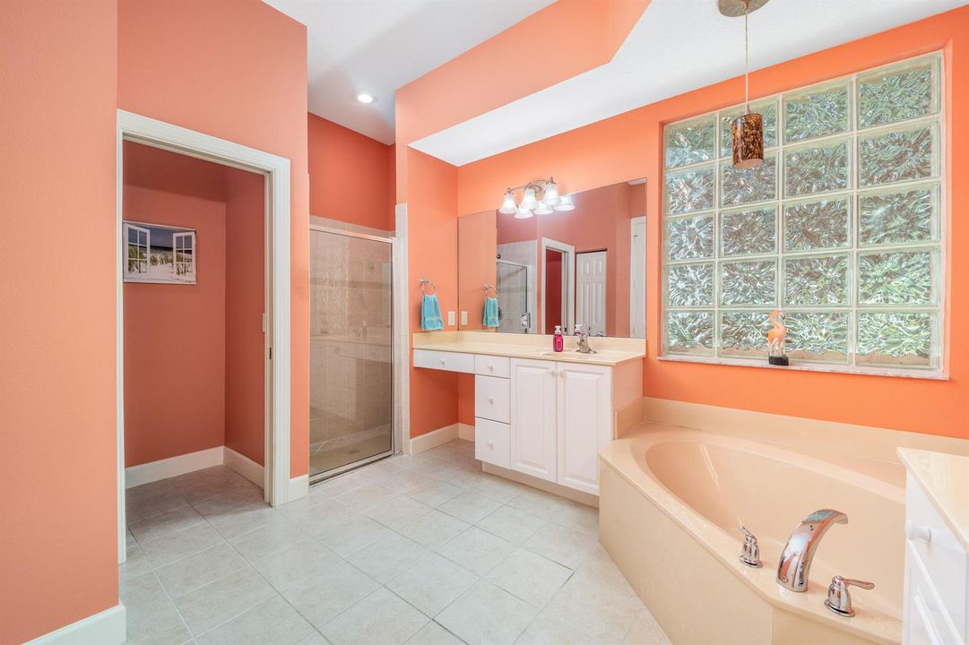 4220 Abington Woods Circle New-16