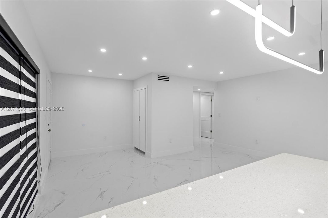 В аренду: $2,600 (2 спален, 2 ванн, 1030 Квадратных фут)