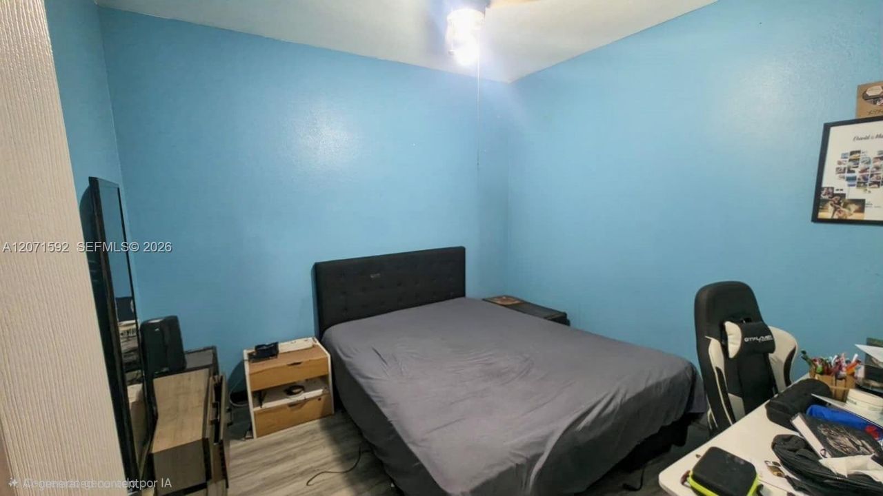 For Sale: $354,900 (3 beds, 2 baths, 1679 Square Feet)