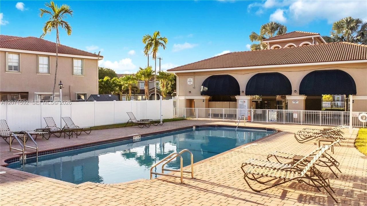 For Sale: $354,900 (3 beds, 2 baths, 1679 Square Feet)