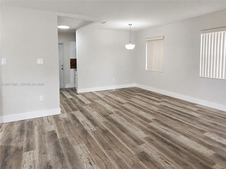 En Venta: $500,000 (2 camas, 1 baños, 826 Pies cuadrados)