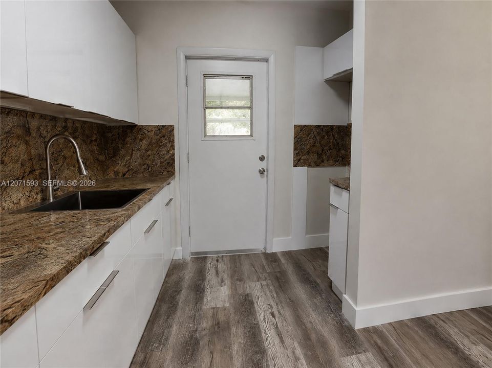 En Venta: $500,000 (2 camas, 1 baños, 826 Pies cuadrados)