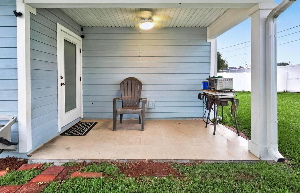2205 Sandy Bay Ln-56