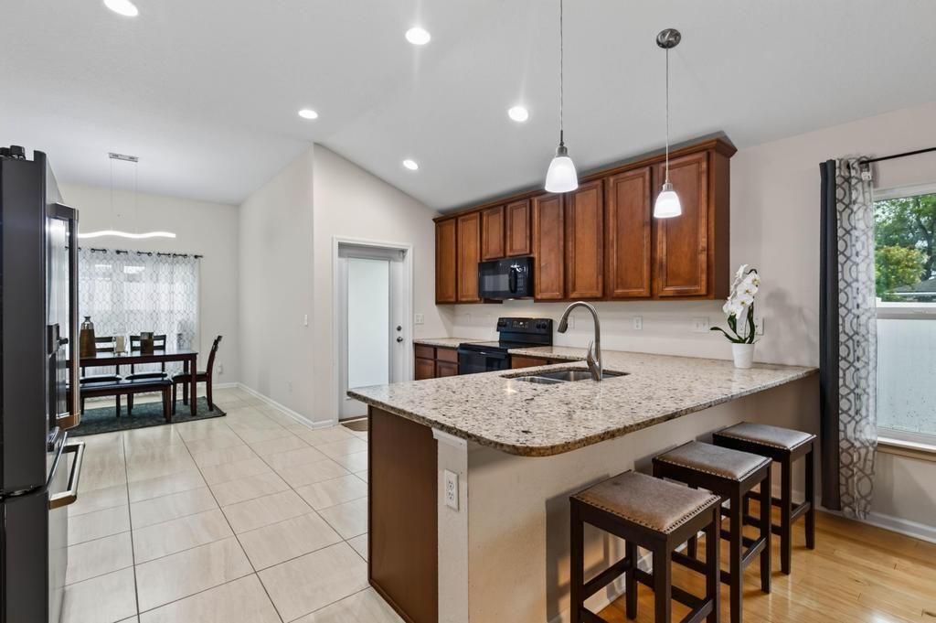 2205 Sandy Bay Ln-21