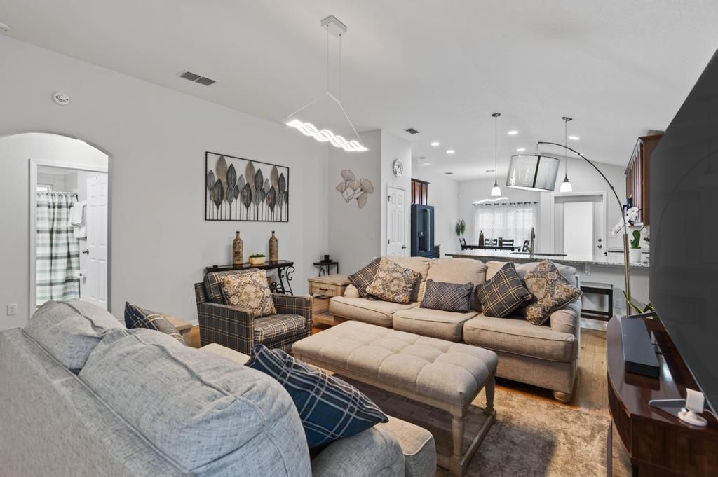 2205 Sandy Bay Ln-14