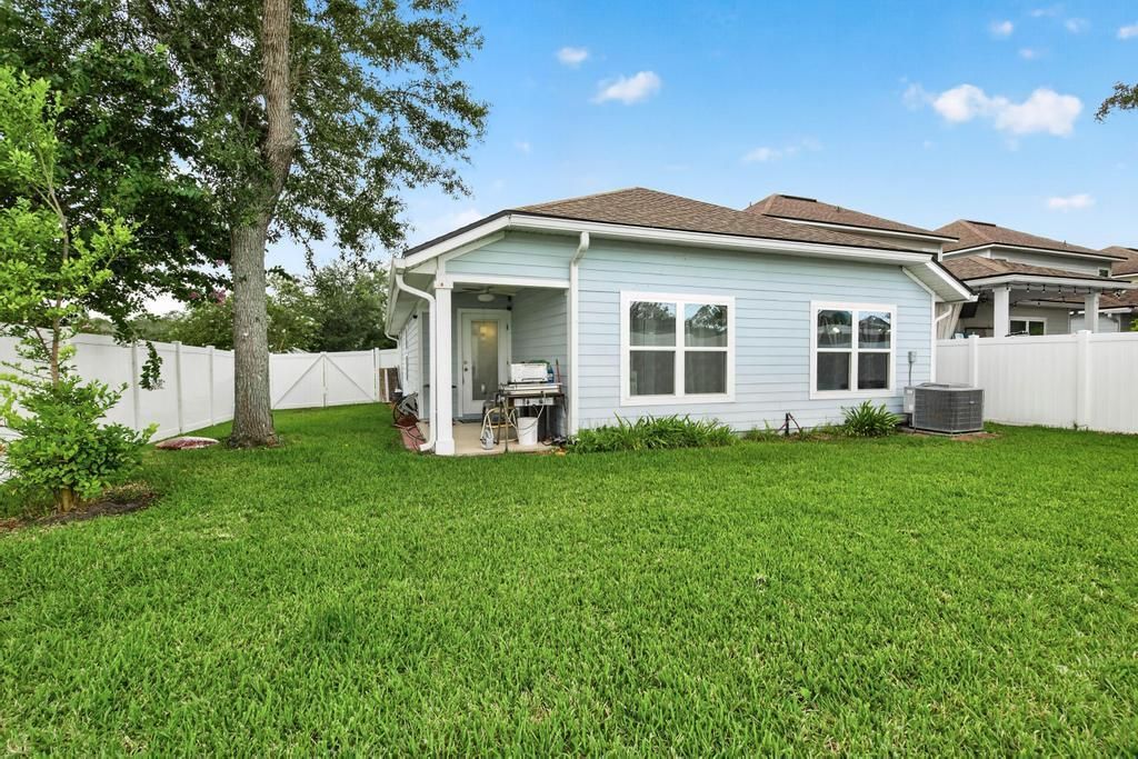 2205 Sandy Bay Ln-58