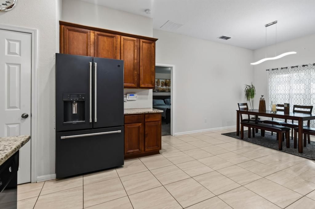 2205 Sandy Bay Ln-30