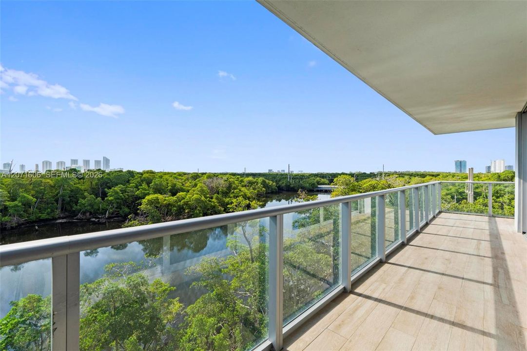For Rent: $5,500 (3 beds, 3 baths, 1556 Square Feet)