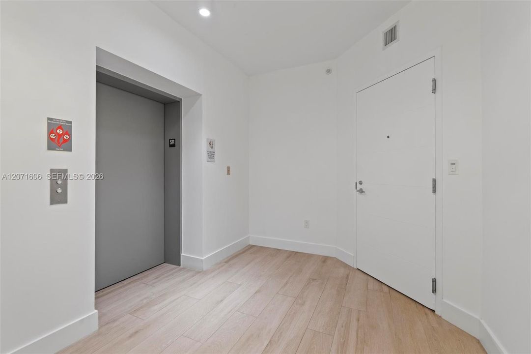 For Rent: $5,500 (3 beds, 3 baths, 1556 Square Feet)