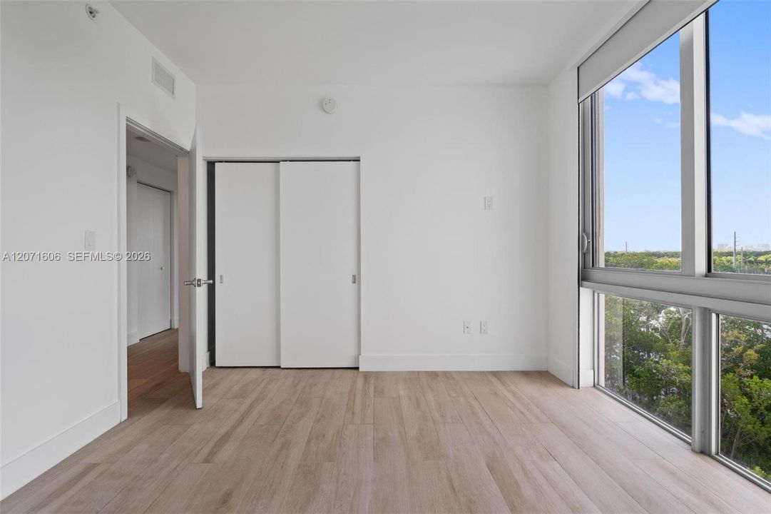 For Rent: $5,500 (3 beds, 3 baths, 1556 Square Feet)
