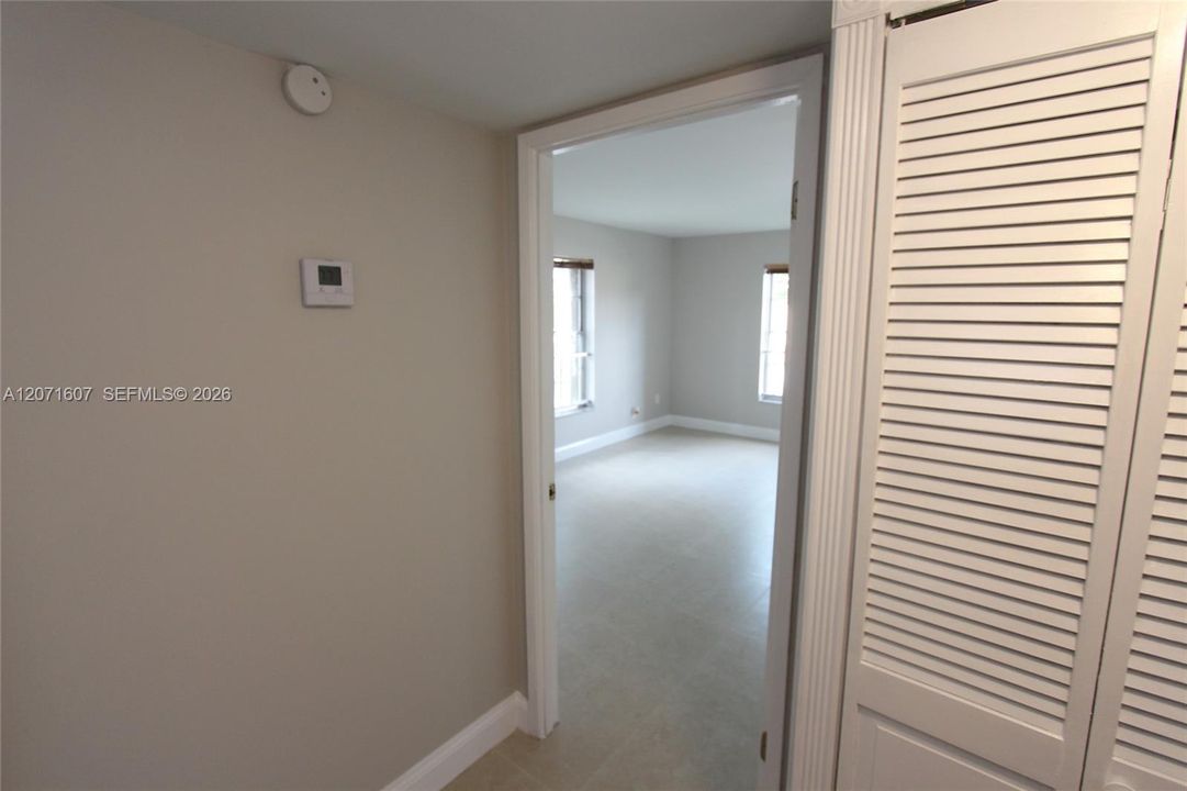 For Rent: $2,450 (2 beds, 2 baths, 1005 Square Feet)