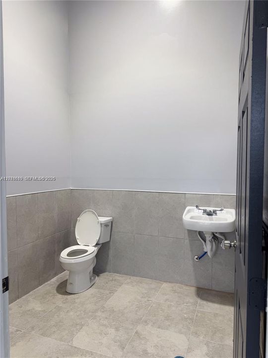 For Rent: $3,000 (0 beds, 0 baths, 0 Square Feet)