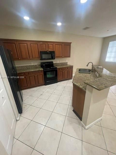 В аренду: $2,350 (3 спален, 2 ванн, 1627 Квадратных фут)