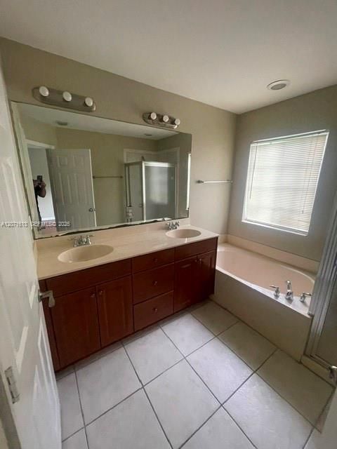 В аренду: $2,350 (3 спален, 2 ванн, 1627 Квадратных фут)
