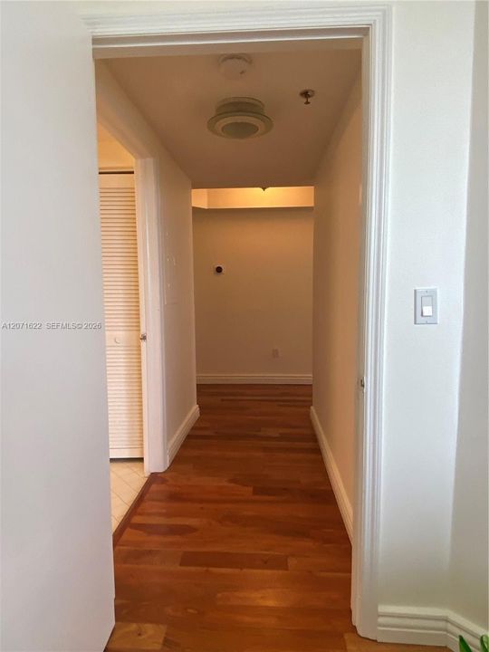 For Sale: $619,000 (2 beds, 2 baths, 1330 Square Feet)