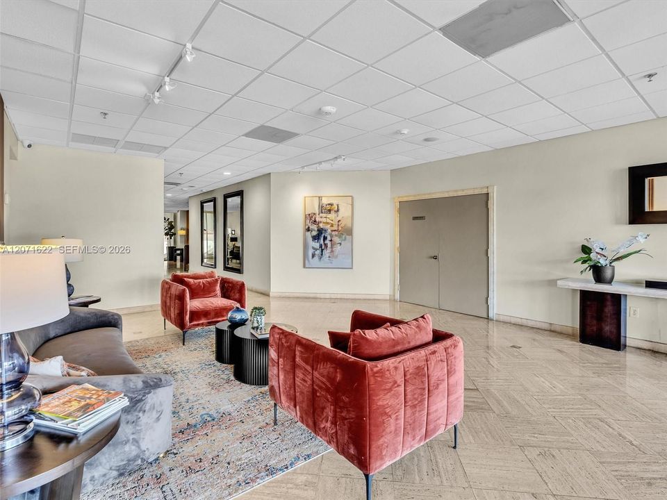 For Sale: $619,000 (2 beds, 2 baths, 1330 Square Feet)