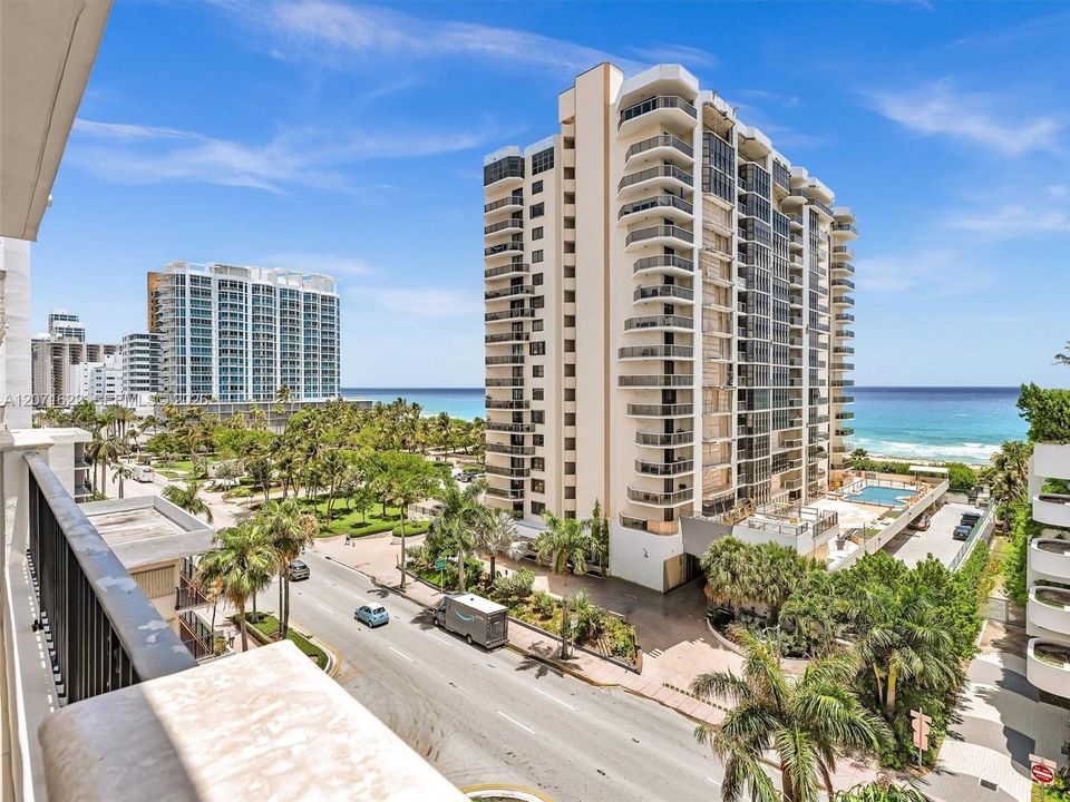 For Sale: $619,000 (2 beds, 2 baths, 1330 Square Feet)