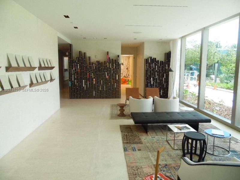 For Rent: $17,000 (2 beds, 2 baths, 1704 Square Feet)
