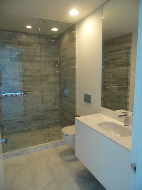 For Rent: $17,000 (2 beds, 2 baths, 1704 Square Feet)