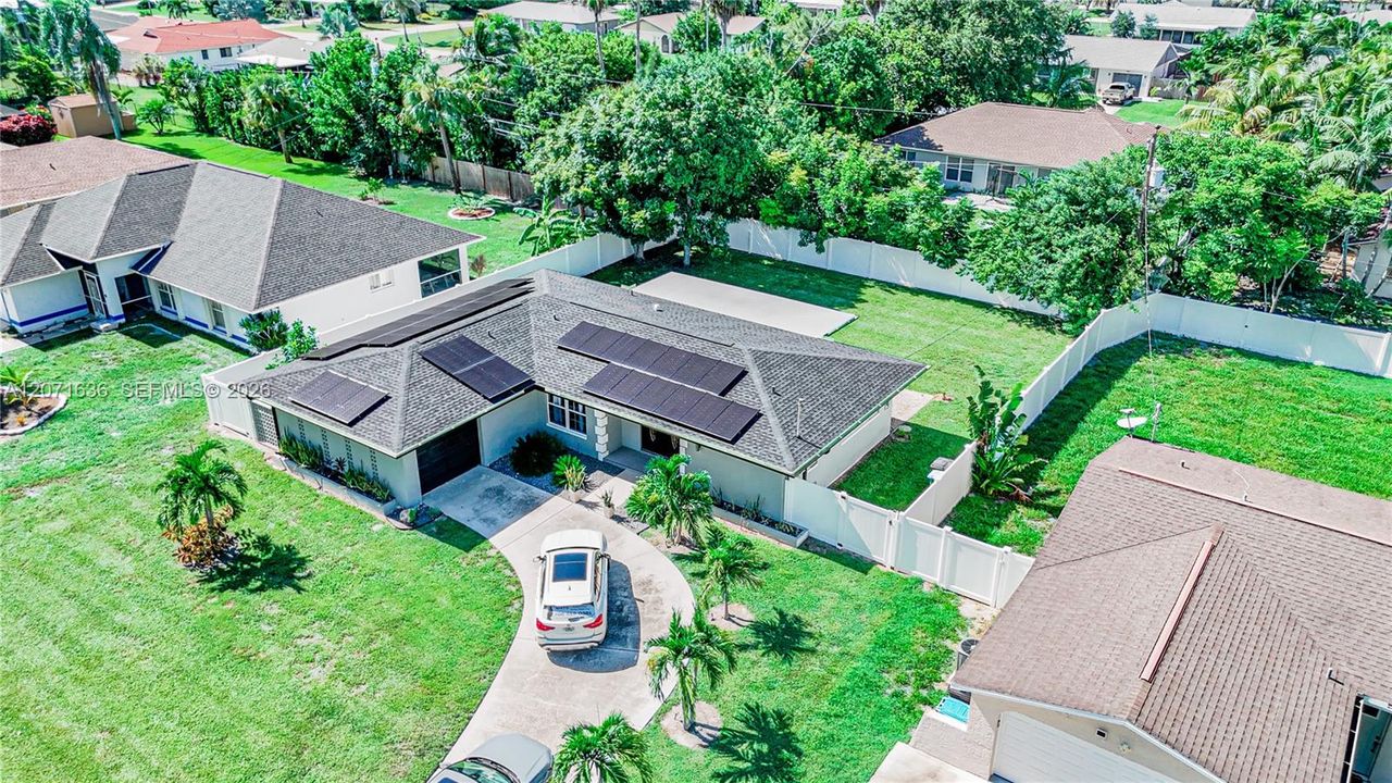For Sale: $335,000 (3 beds, 2 baths, 1413 Square Feet)