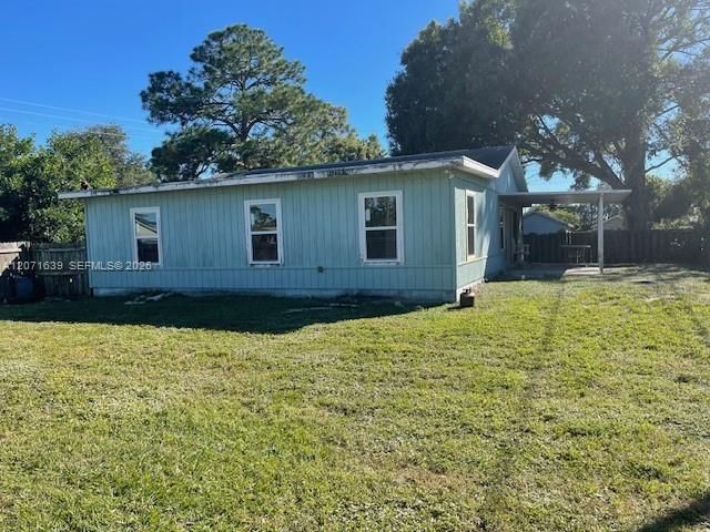 En Venta: $305,000 (4 camas, 2 baños, 1750 Pies cuadrados)