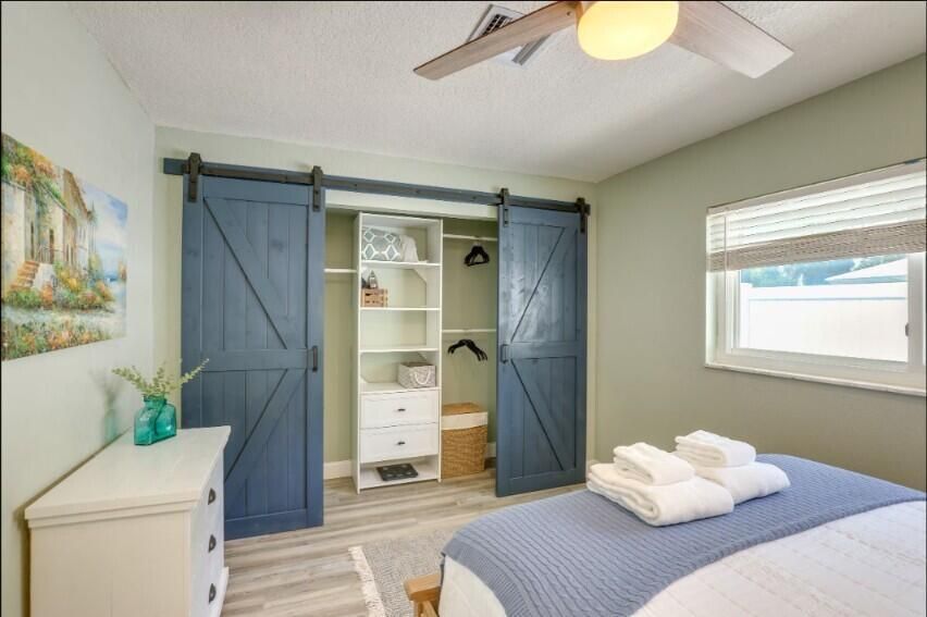 Guest Bedroom Closet
