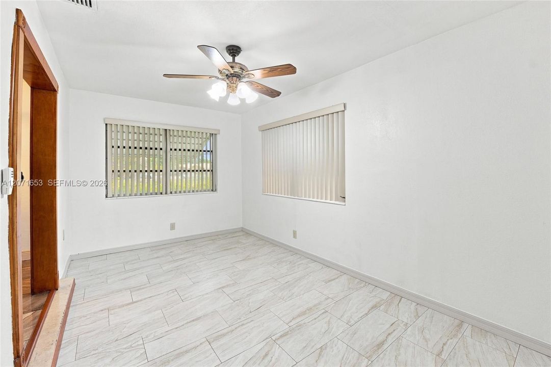 В аренду: $2,595 (2 спален, 2 ванн, 1089 Квадратных фут)