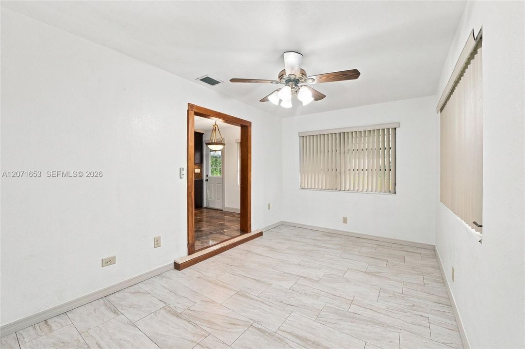 В аренду: $2,595 (2 спален, 2 ванн, 1089 Квадратных фут)