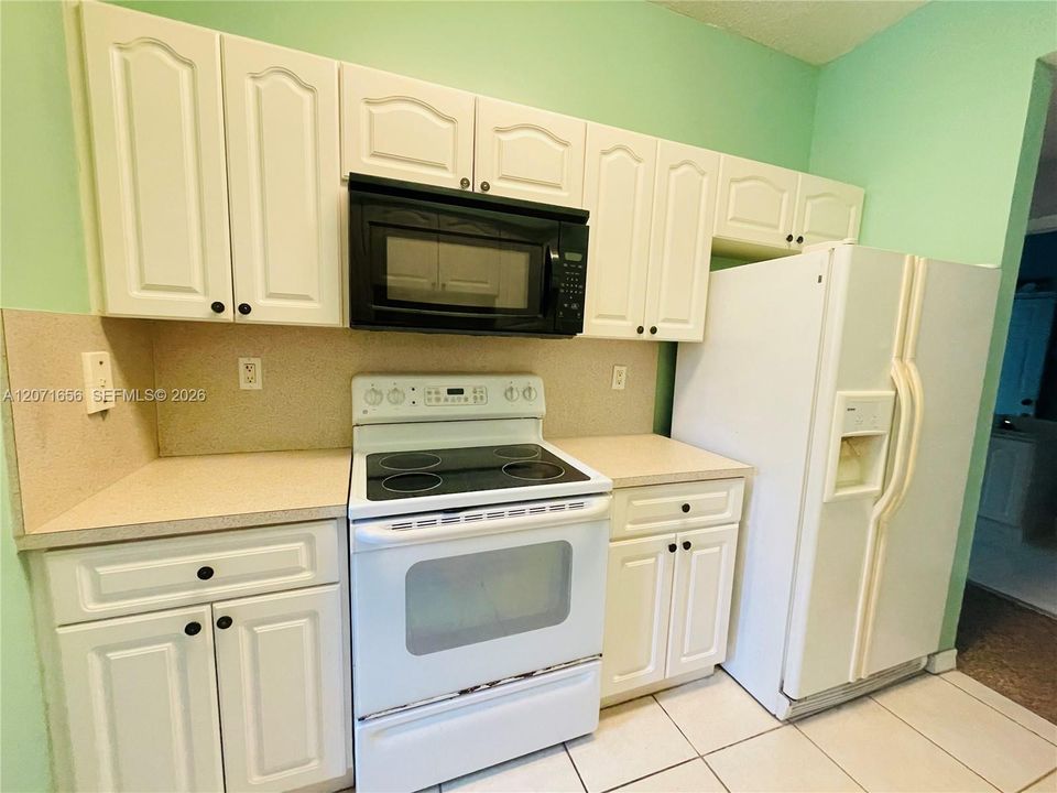 For Rent: $1,950 (2 beds, 2 baths, 1061 Square Feet)