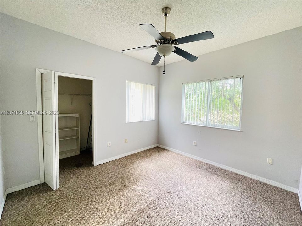 For Rent: $1,950 (2 beds, 2 baths, 1061 Square Feet)