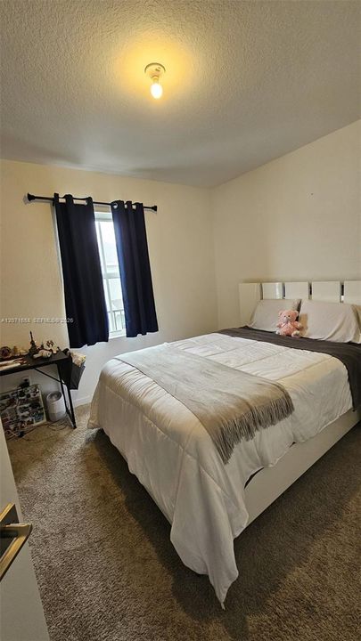 For Sale: $390,000 (4 beds, 2 baths, 1826 Square Feet)