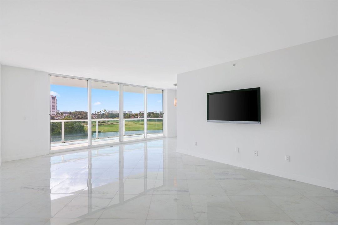 500 Se Mizner Blvd - 6.jpg-SMALL