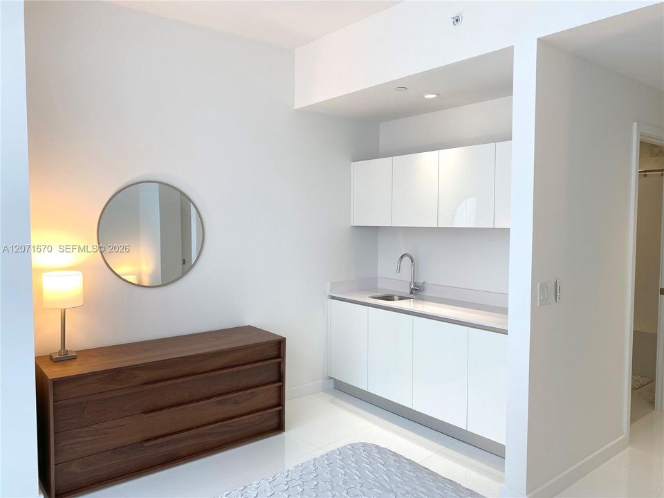 For Rent: $9,500 (3 beds, 4 baths, 2204 Square Feet)