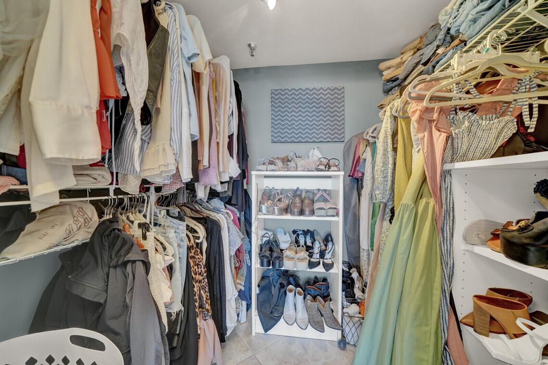 Walk in Closet