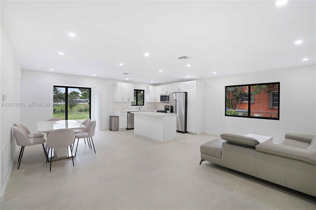 For Rent: $3,800 (3 beds, 2 baths, 1296 Square Feet)