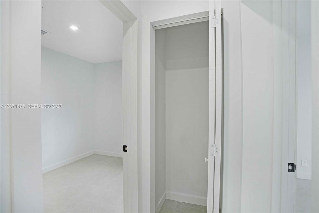 For Rent: $3,800 (3 beds, 2 baths, 1296 Square Feet)