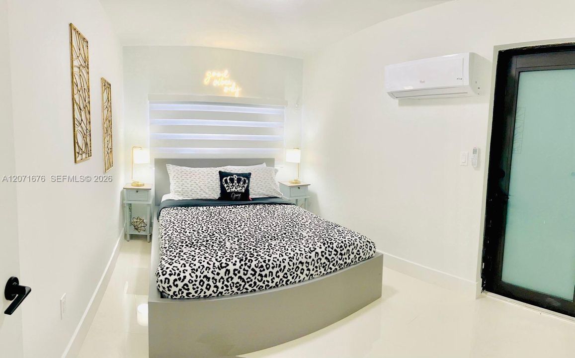 En Venta: $998,000 (6 camas, 4 baños, 2915 Pies cuadrados)