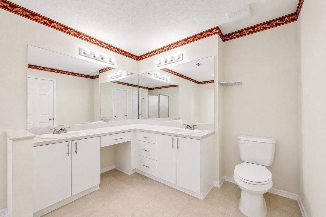 MASTERBATHROOM