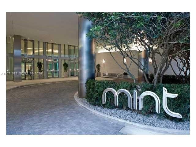 For Rent: $5,000 (3 beds, 2 baths, 1235 Square Feet)