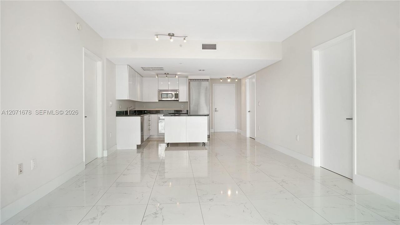 For Rent: $5,000 (3 beds, 2 baths, 1235 Square Feet)
