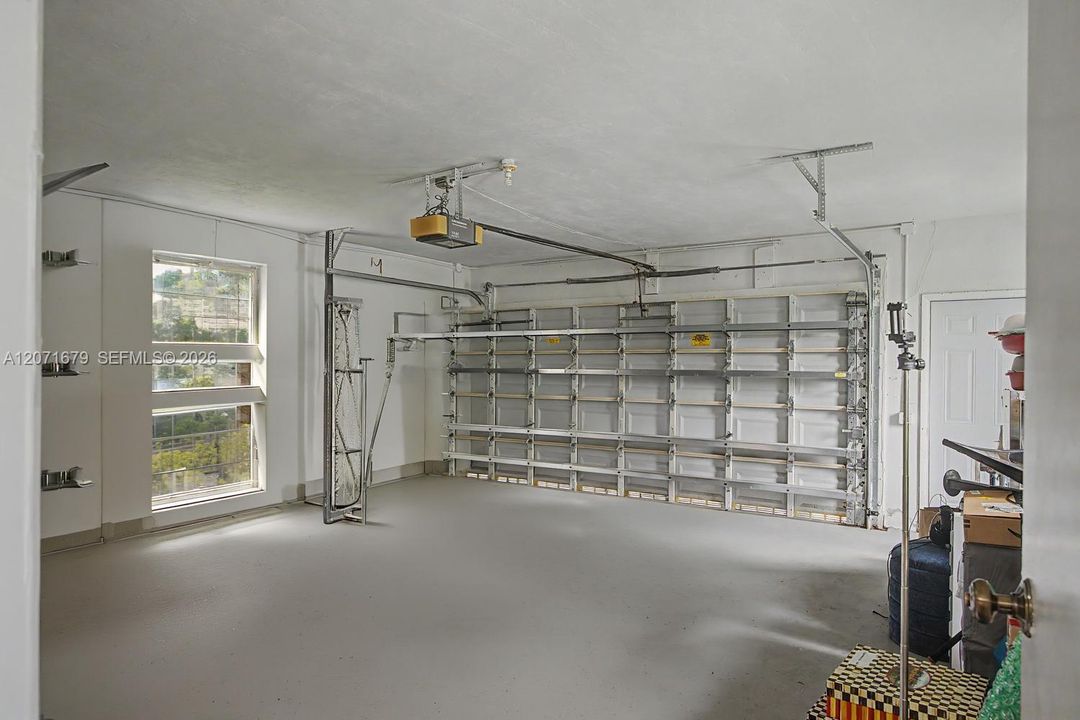 For Rent: $8,000 (4 beds, 2 baths, 2723 Square Feet)