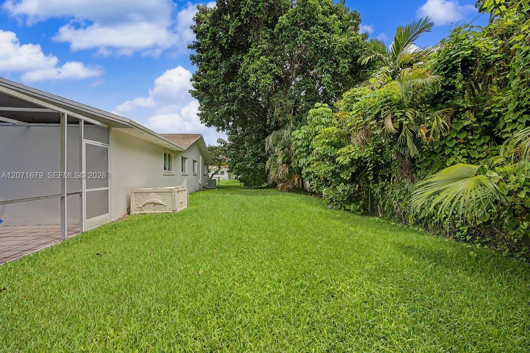 For Rent: $8,000 (4 beds, 2 baths, 2723 Square Feet)