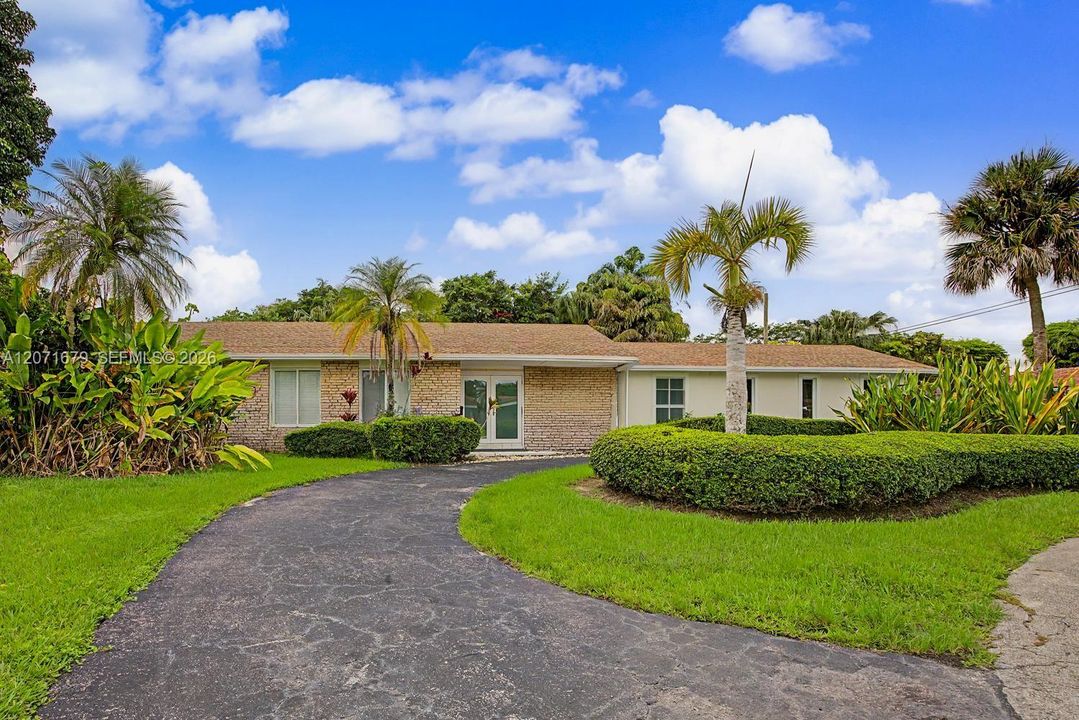 For Rent: $8,000 (4 beds, 2 baths, 2723 Square Feet)